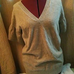 women's gray v-neck bcbg maxazria top size small